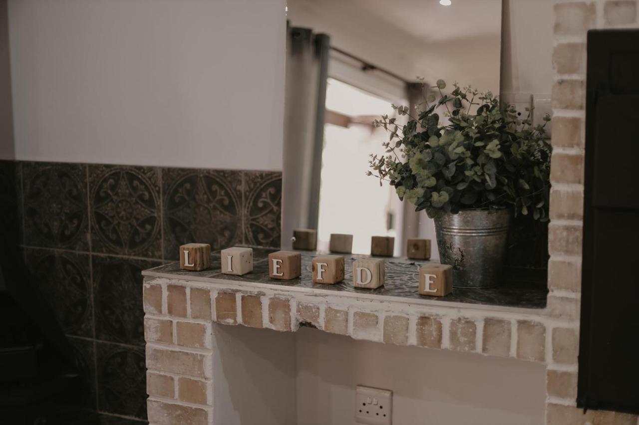 Villa Rose Guesthouse & Venue Блумфонтейн Экстерьер фото